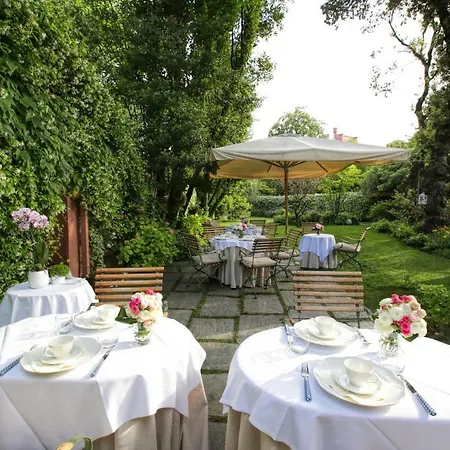 伊纳斯住宿加早餐别墅 4*