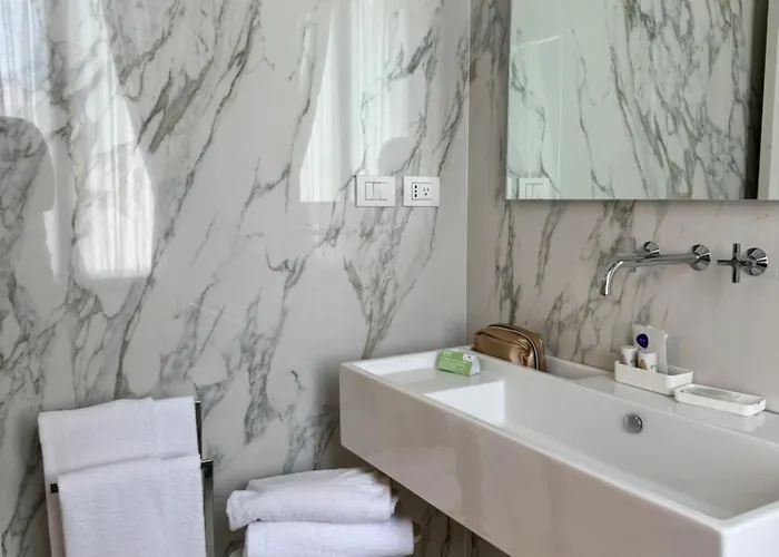 B＆b イネス 4* ヴェネツィア・リド島