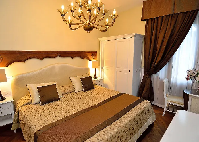 ベッド・アンド・ブレックファスト B＆b イネス 4*