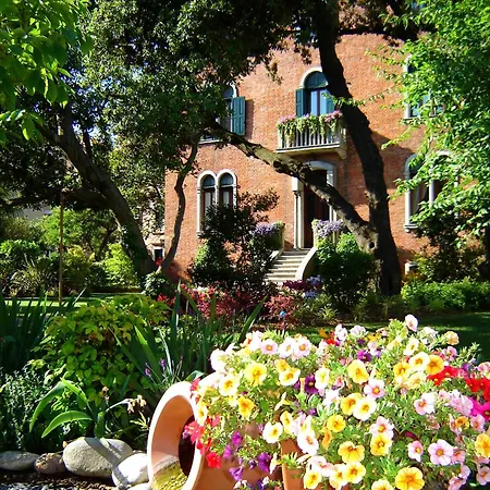 Bed and breakfast Ines 2*